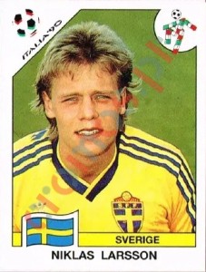 243 Niklas Larsson – FIFA World Cup Italia 1990 Panini