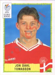 331 Jon Dahl Tomasson – UEFA Euro Belgium-Netherlands 2000 Panini