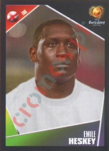 132 Emile Heskey – UEFA Euro Portugal 2004 Panini