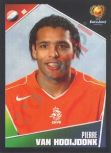 331 Pierre van Hooijdonk – UEFA Euro Portugal 2004 Panini