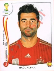 113 Raúl Albiol – FIFA World Cup Brazil 2014 Panini