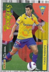 441 Tiago Parente (Estoril) – Futebol 2025-2026 Panini