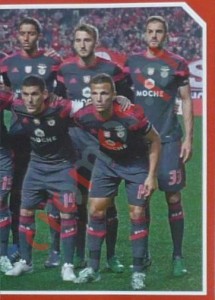 82 Equipe uniforme de hóspedes – Panini SL Benfica 2014-2015