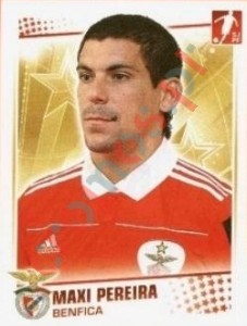 44 Maxi Pereira – Futebol 2010-11 Panini