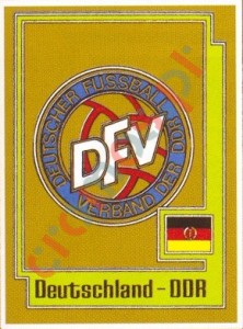 194 DEUTSCHLAND-DDR Badge – UEFA Euro Italy 1980 Panini
