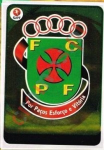 220 Emblema – Futebol 2016-2017 Panini