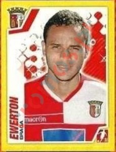 68 Ewerton – Futebol 2011-2012 Panini