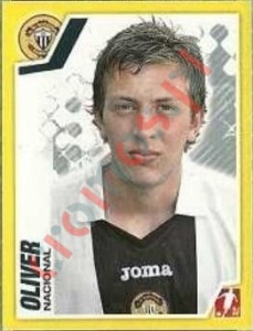 156 Oliver – Futebol 2011-2012 Panini