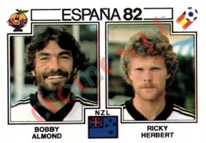 421 Bobby Almond & Ricky Herbert – FIFA World Cup Spain 1982 Panini