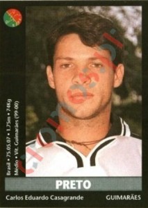 122 Preto – Futebol 2000-2001 Panini