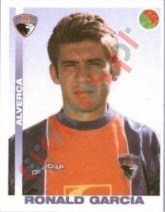 14 Ronald Garcia – Futebol 2001-2002 Panini