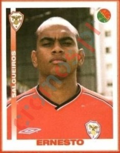 293 Ernesto – Futebol 2001-2002 Panini